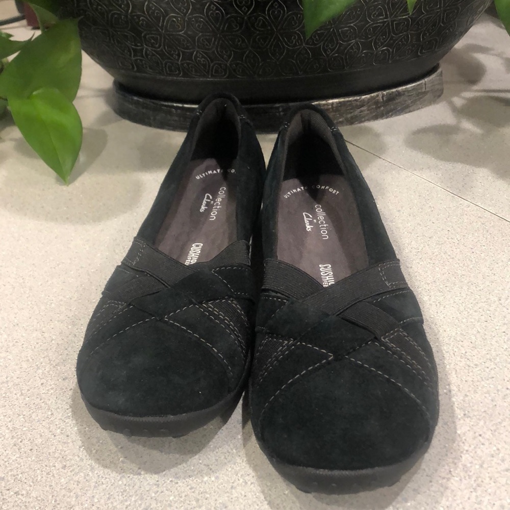 Clarks Women's Black Suede Slip-On Flats